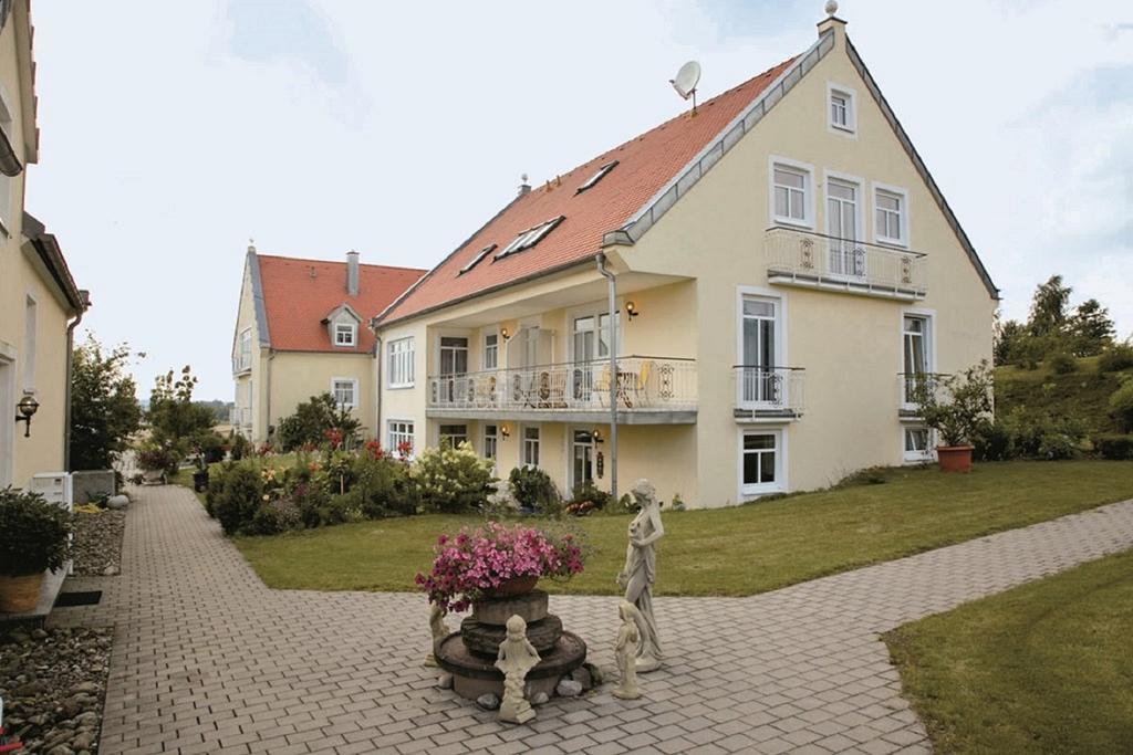 Auszeit - Ihr Sibyllenbad Gaestehaus Neualbenreuth Exteriér fotografie