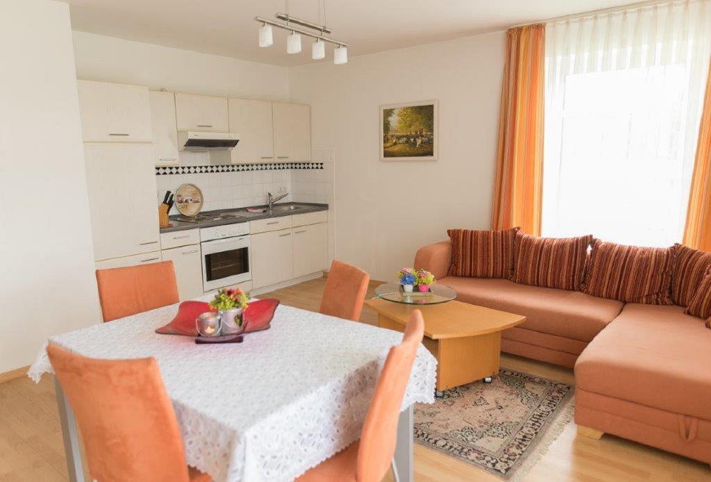 Auszeit - Ihr Sibyllenbad Gaestehaus Neualbenreuth Exteriér fotografie